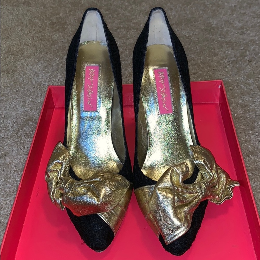 Betsey Johnson lace heels
